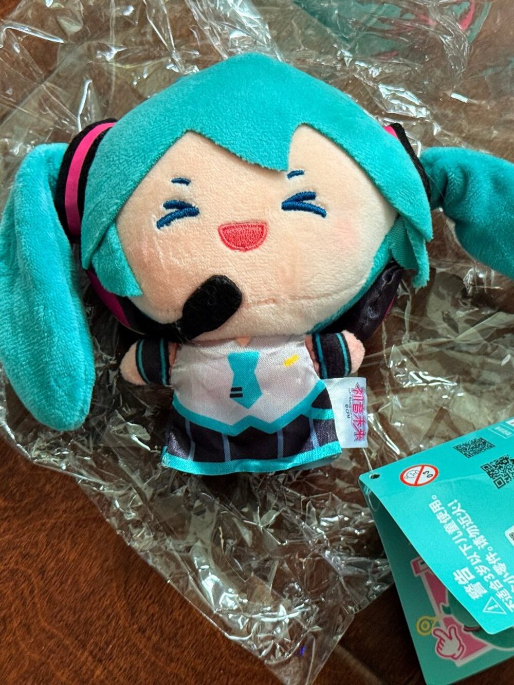 Hatsune Miku Double Ponytail Rotation Plush Doll "Smiling Face" - US Seller